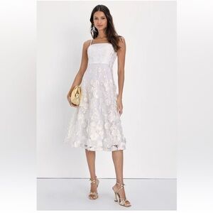 Floral Embroidered Midi Dress LULUS, NWT